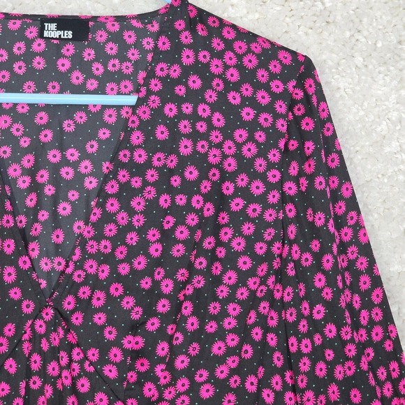 The Kooples Top Womens Large 3 Pink Black Floral V-Neck Blouse Preppy Cottage - Picture 3 of 11